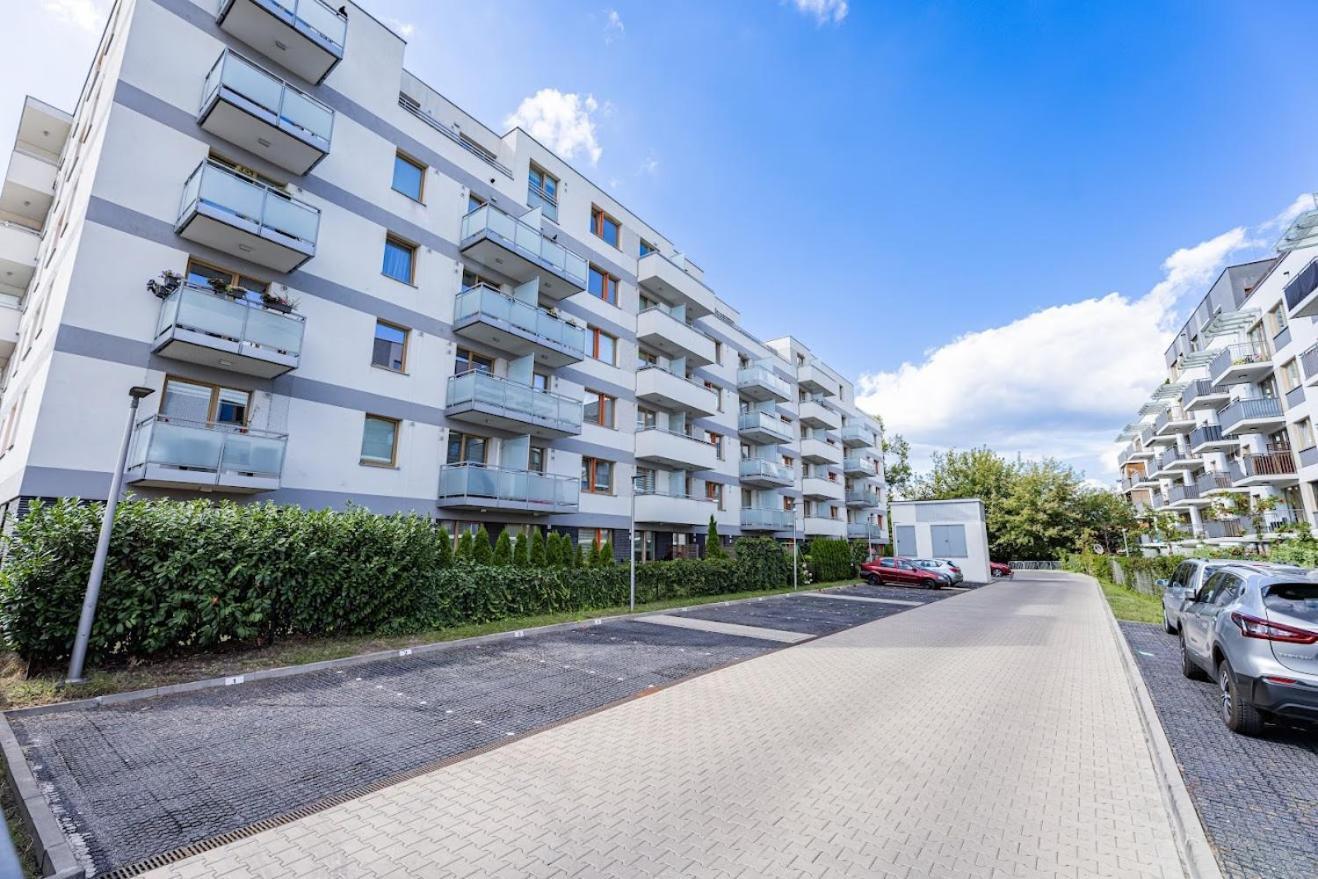 Fajny Apartament Z Parkingiem, Obok Metra. Varsóvia Exterior foto
