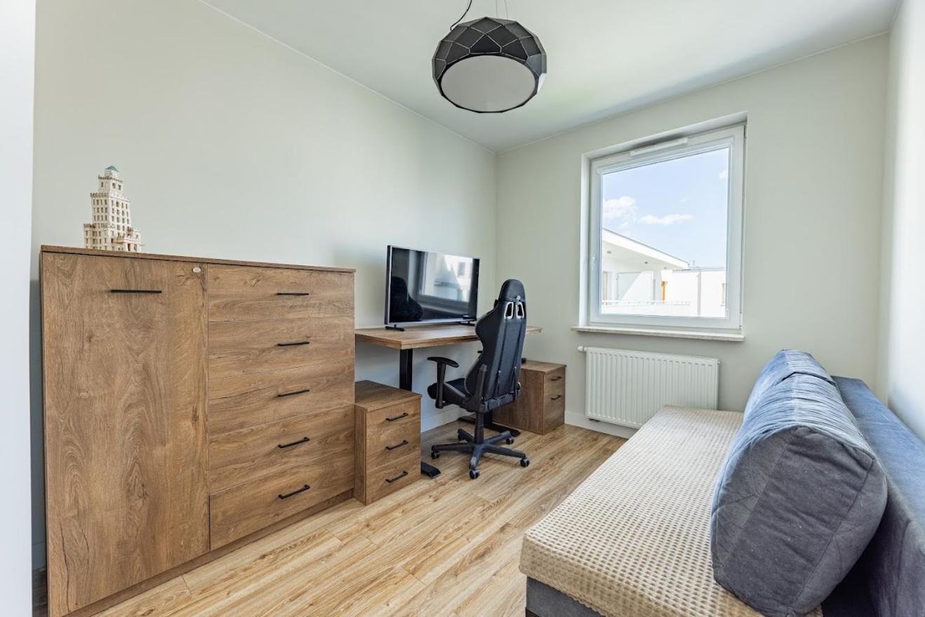 Fajny Apartament Z Parkingiem, Obok Metra. Varsóvia Exterior foto